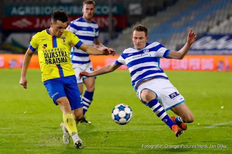 SC Cambuur weer koploper na winst in topper bij De Graafschap